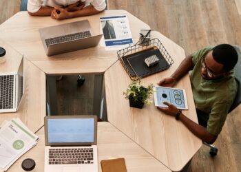 Tiny vs Bling: Qual o melhor ERP para e-commerce?